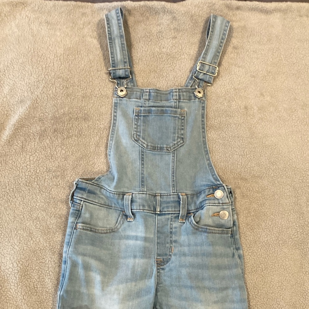 Abercrombie Kids Overall Size 7/8 Regular. Light wash color
